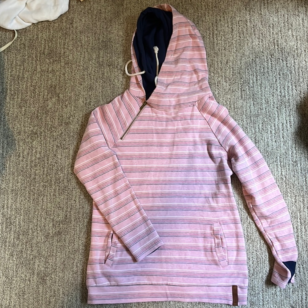 Ampersand Double Hood Large